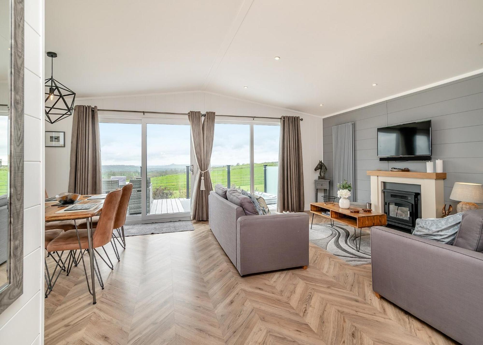 Midsomer Lodges Pilton Room photo