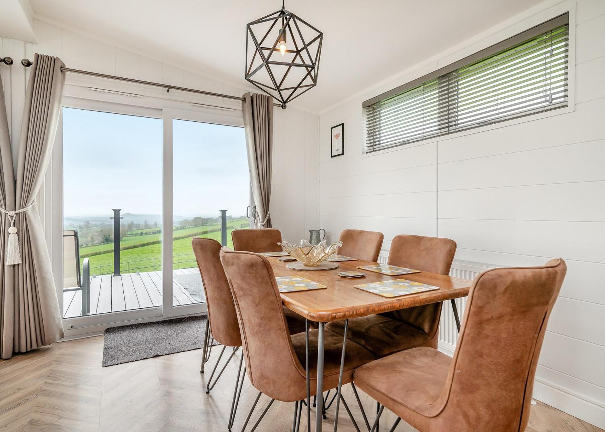 Midsomer Lodges Pilton Room photo