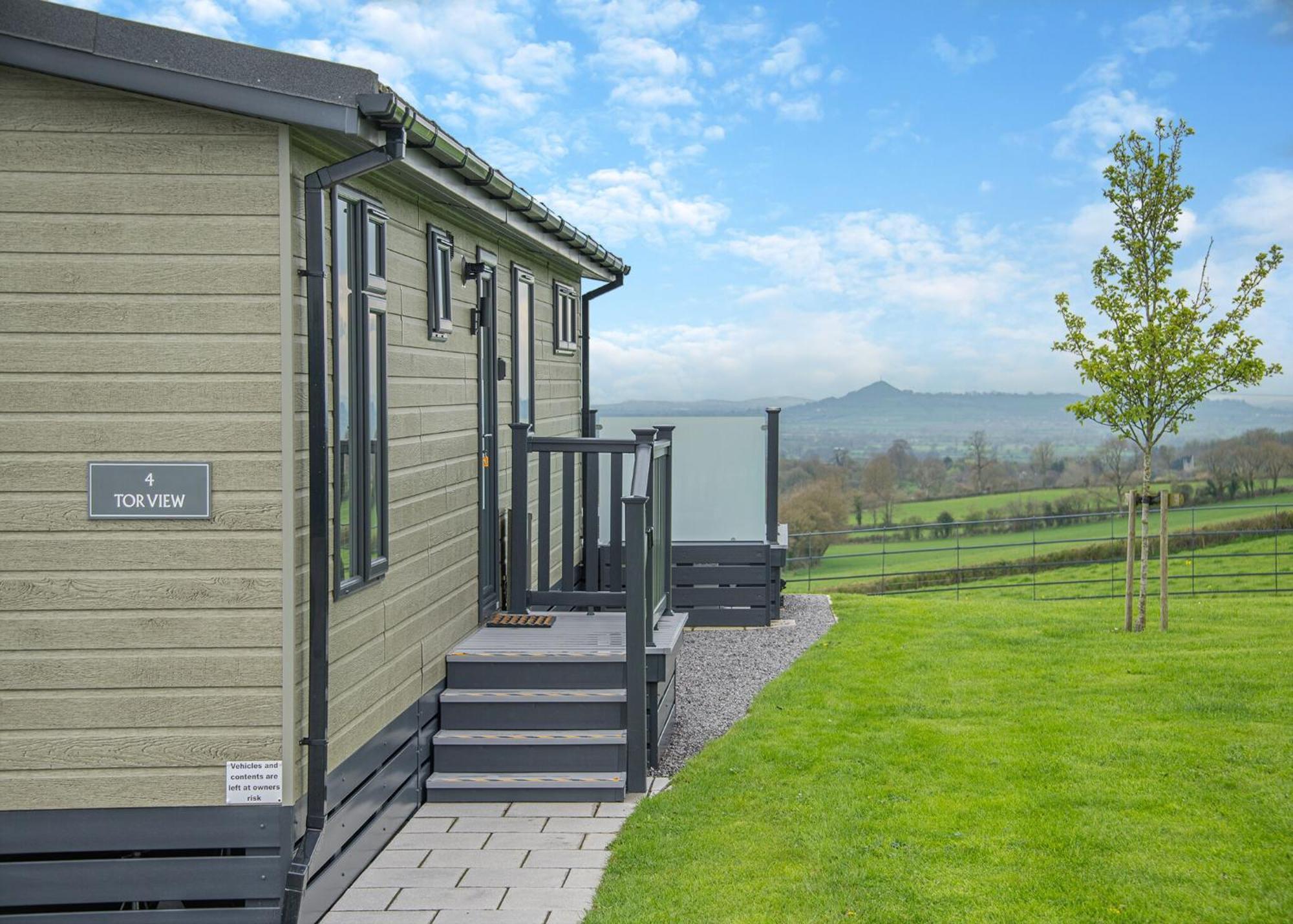 Midsomer Lodges Pilton Room photo
