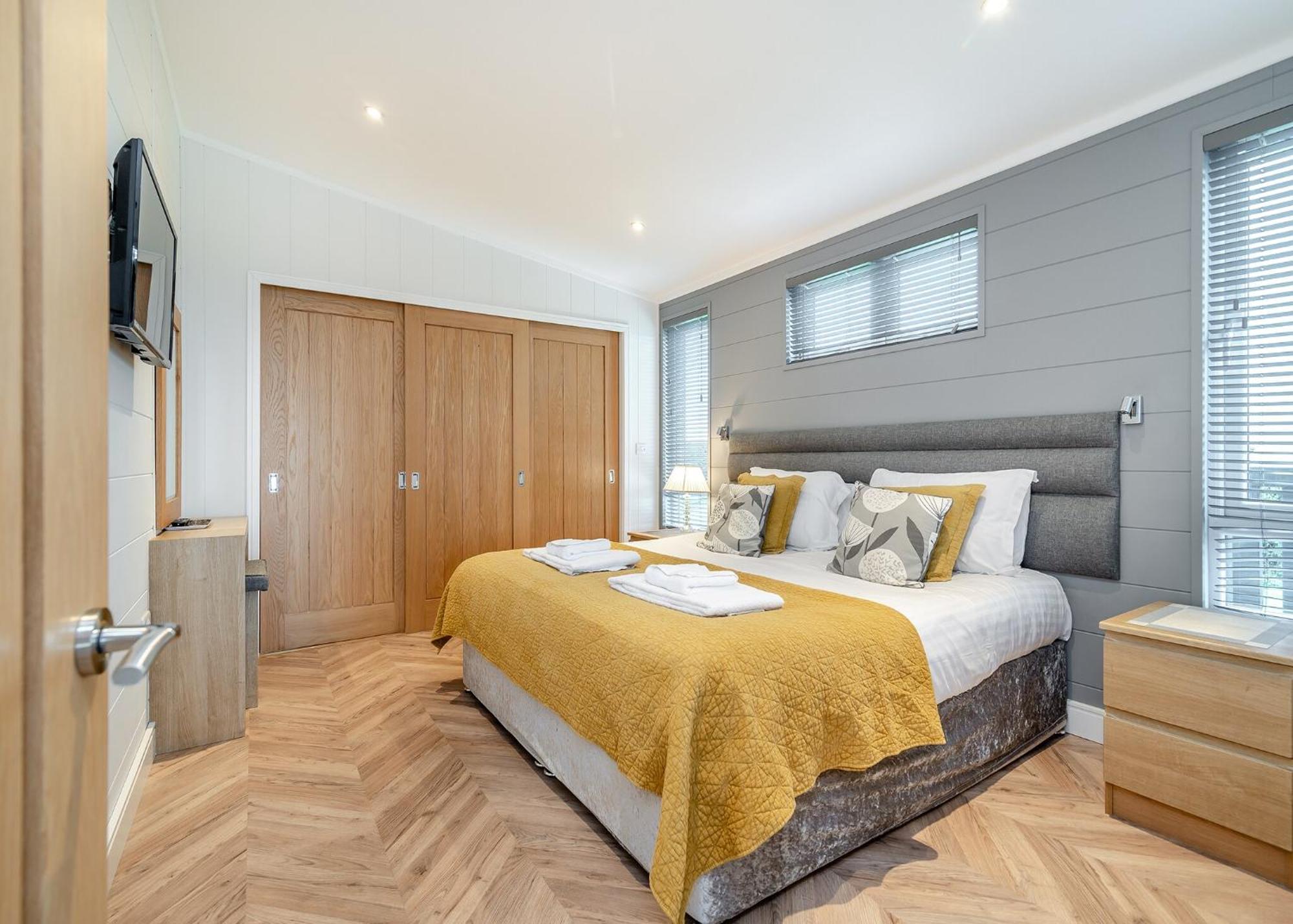 Midsomer Lodges Pilton Room photo