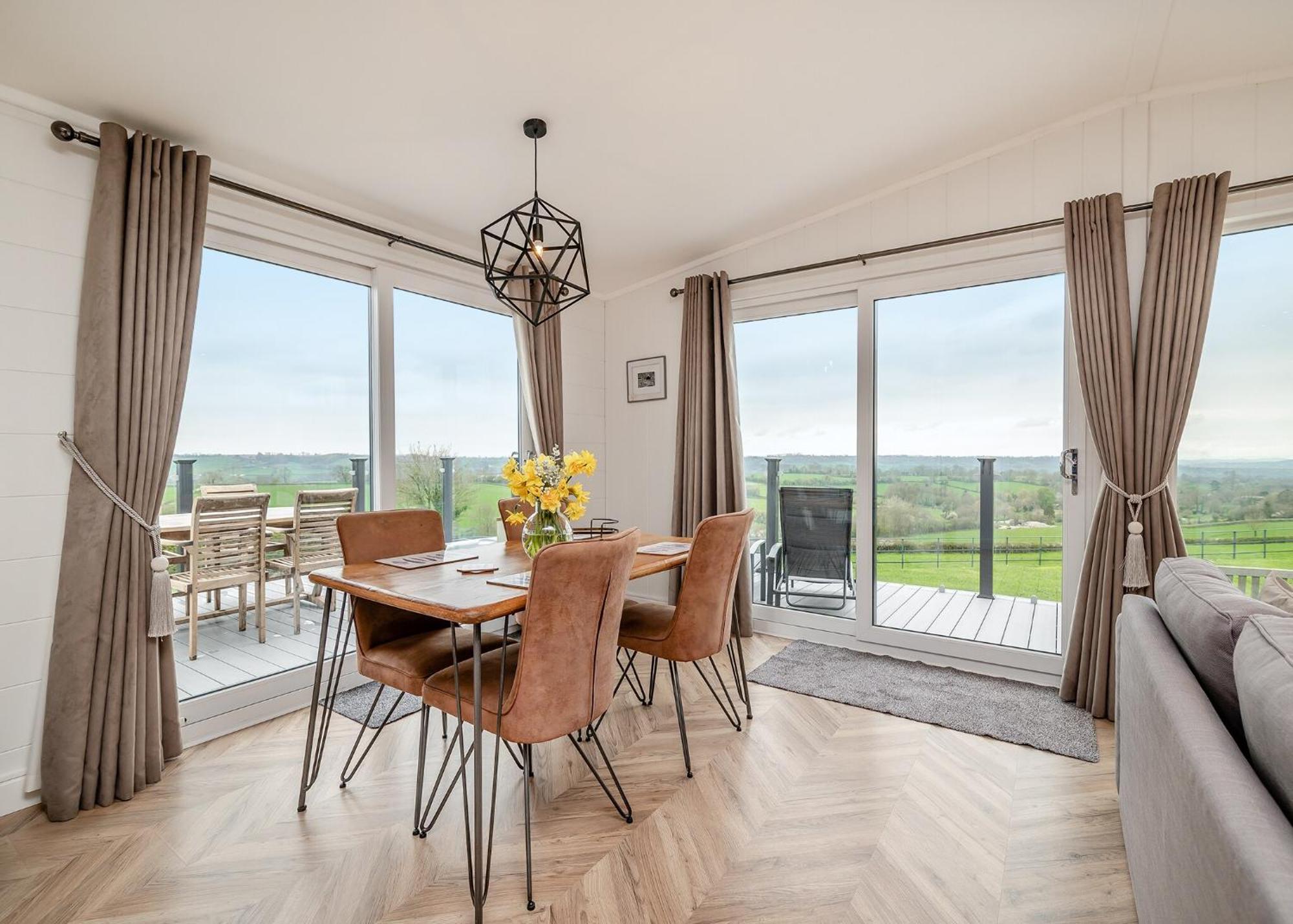 Midsomer Lodges Pilton Room photo