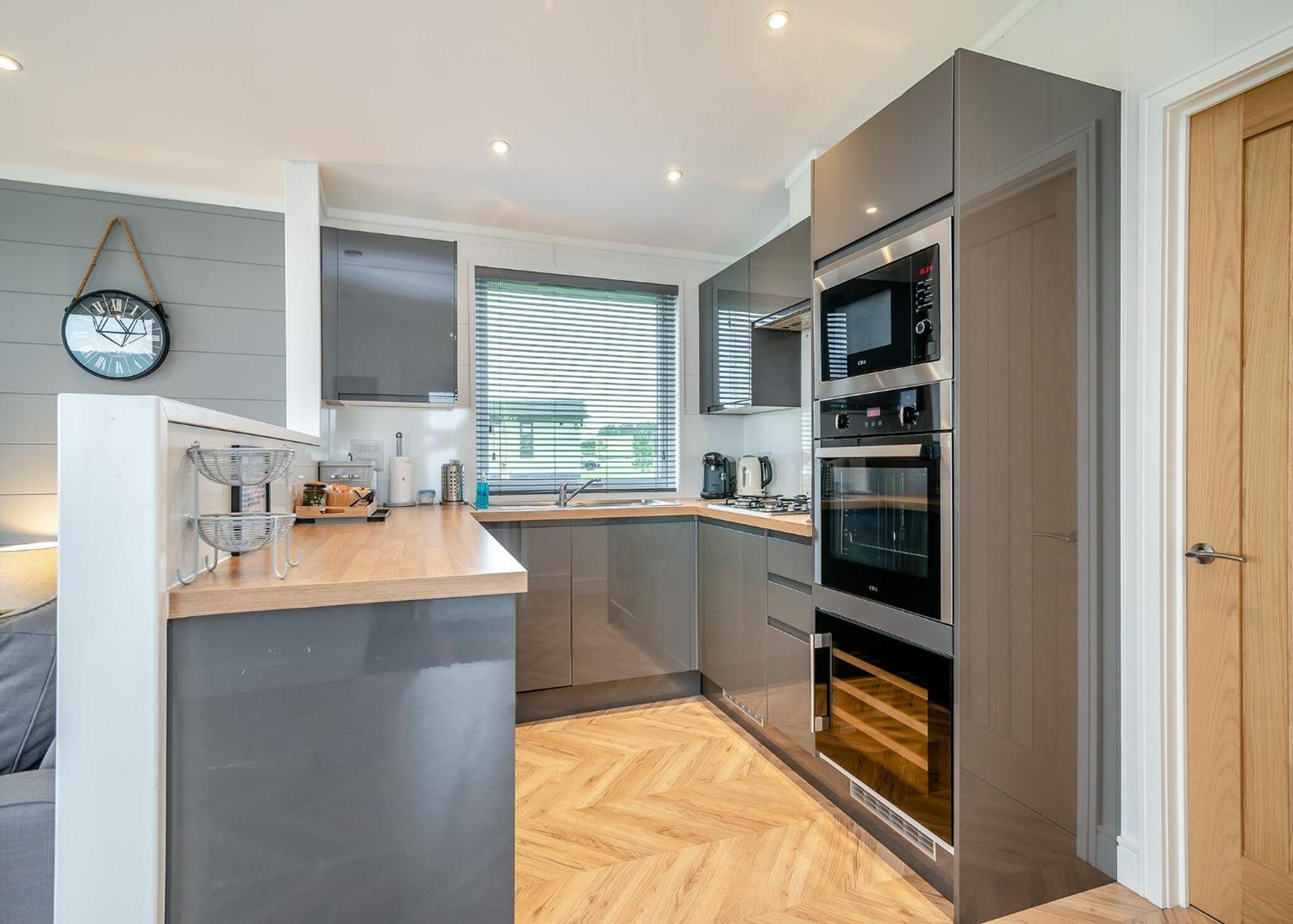 Midsomer Lodges Pilton Room photo
