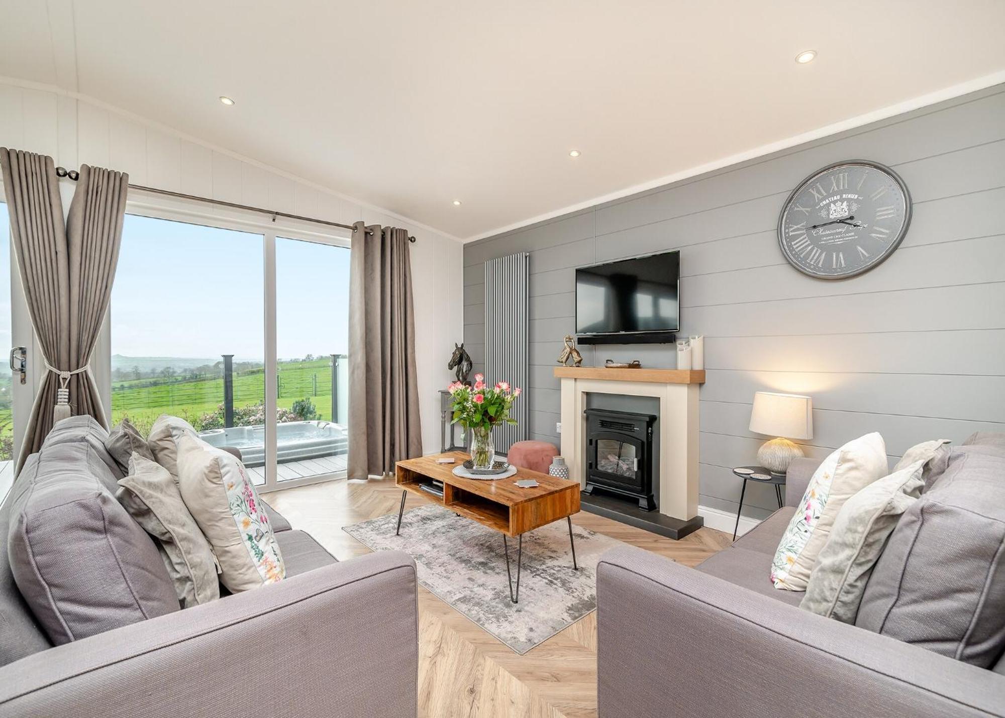 Midsomer Lodges Pilton Room photo