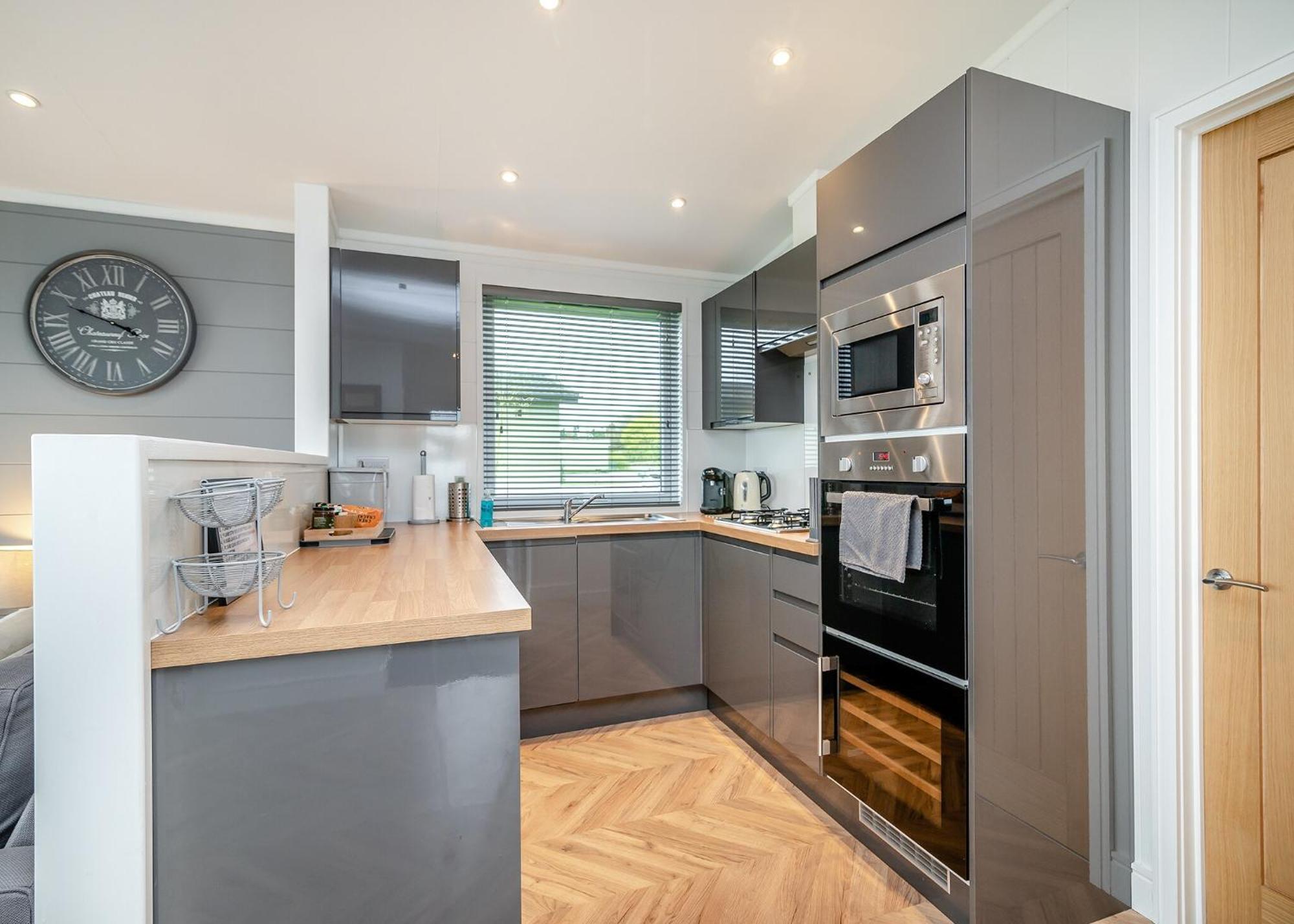 Midsomer Lodges Pilton Room photo