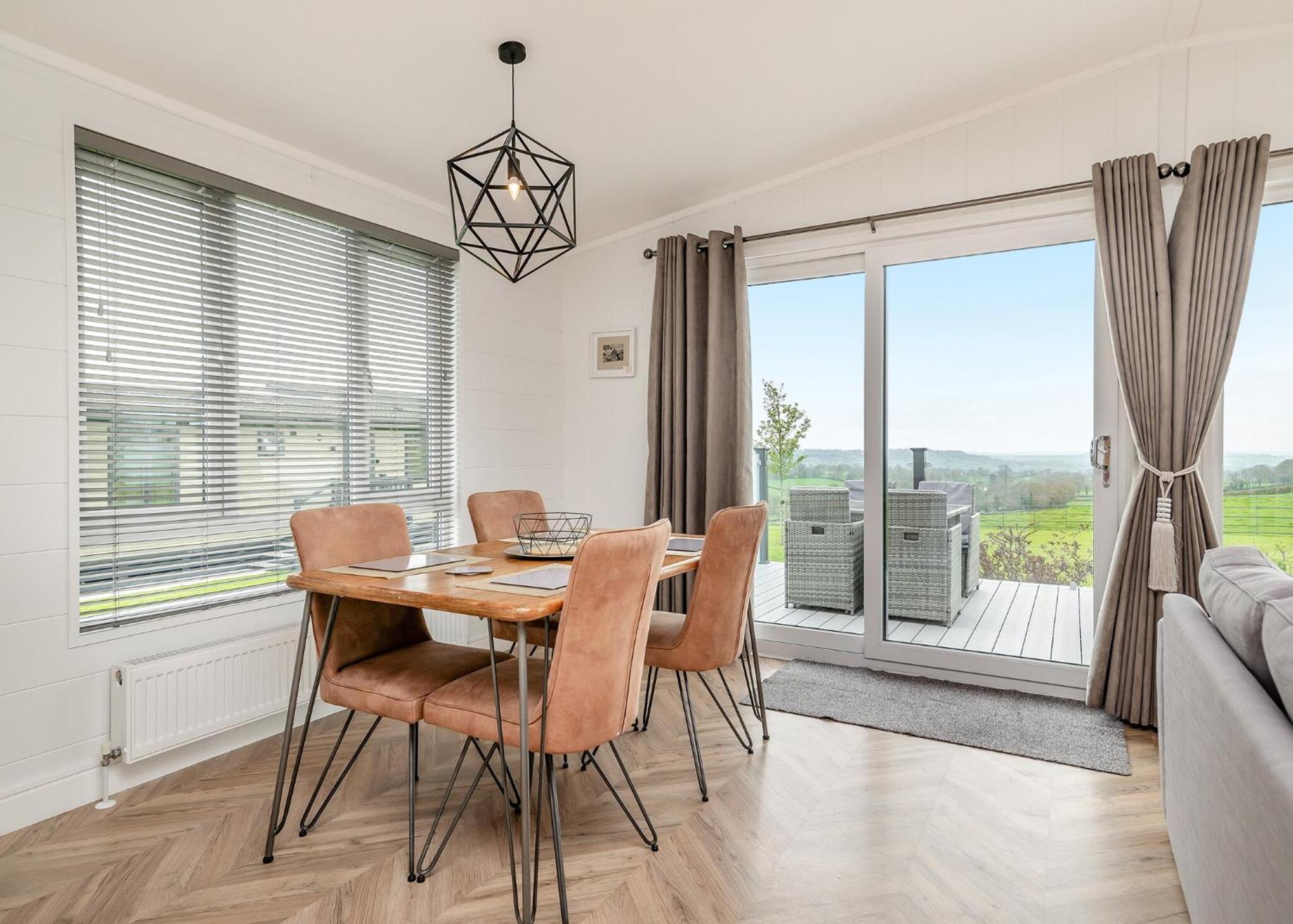 Midsomer Lodges Pilton Room photo