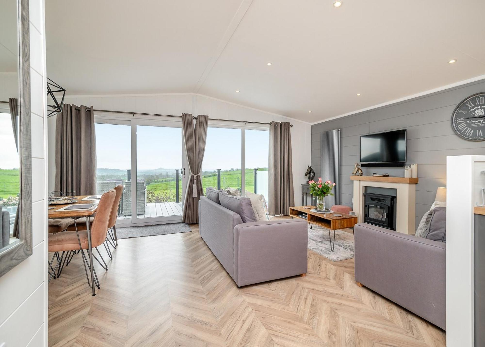 Midsomer Lodges Pilton Room photo