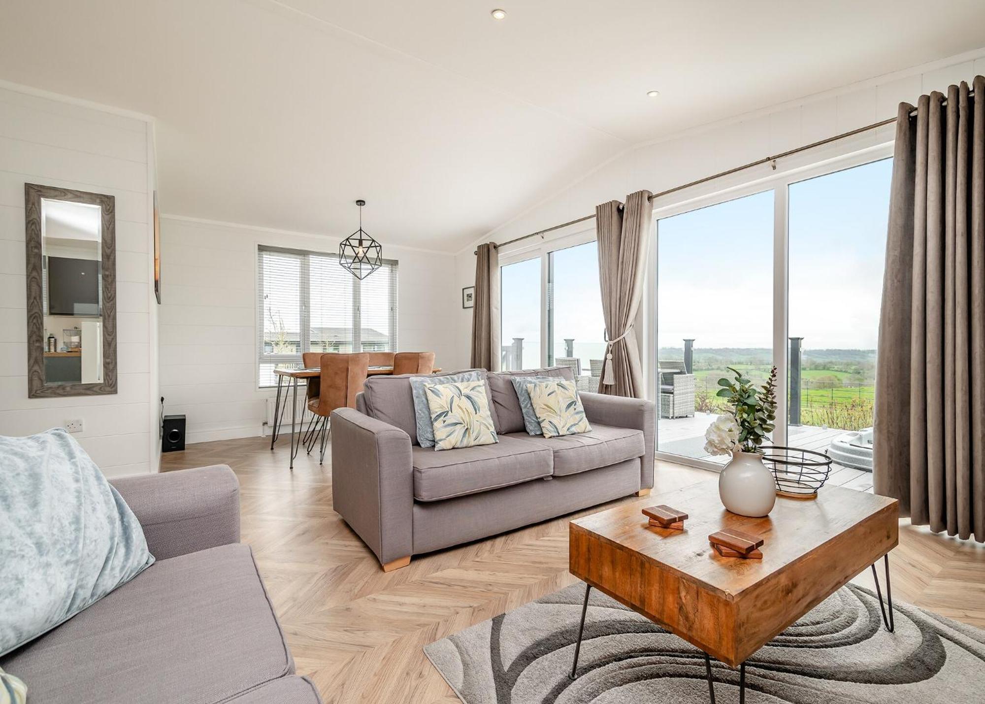 Midsomer Lodges Pilton Room photo