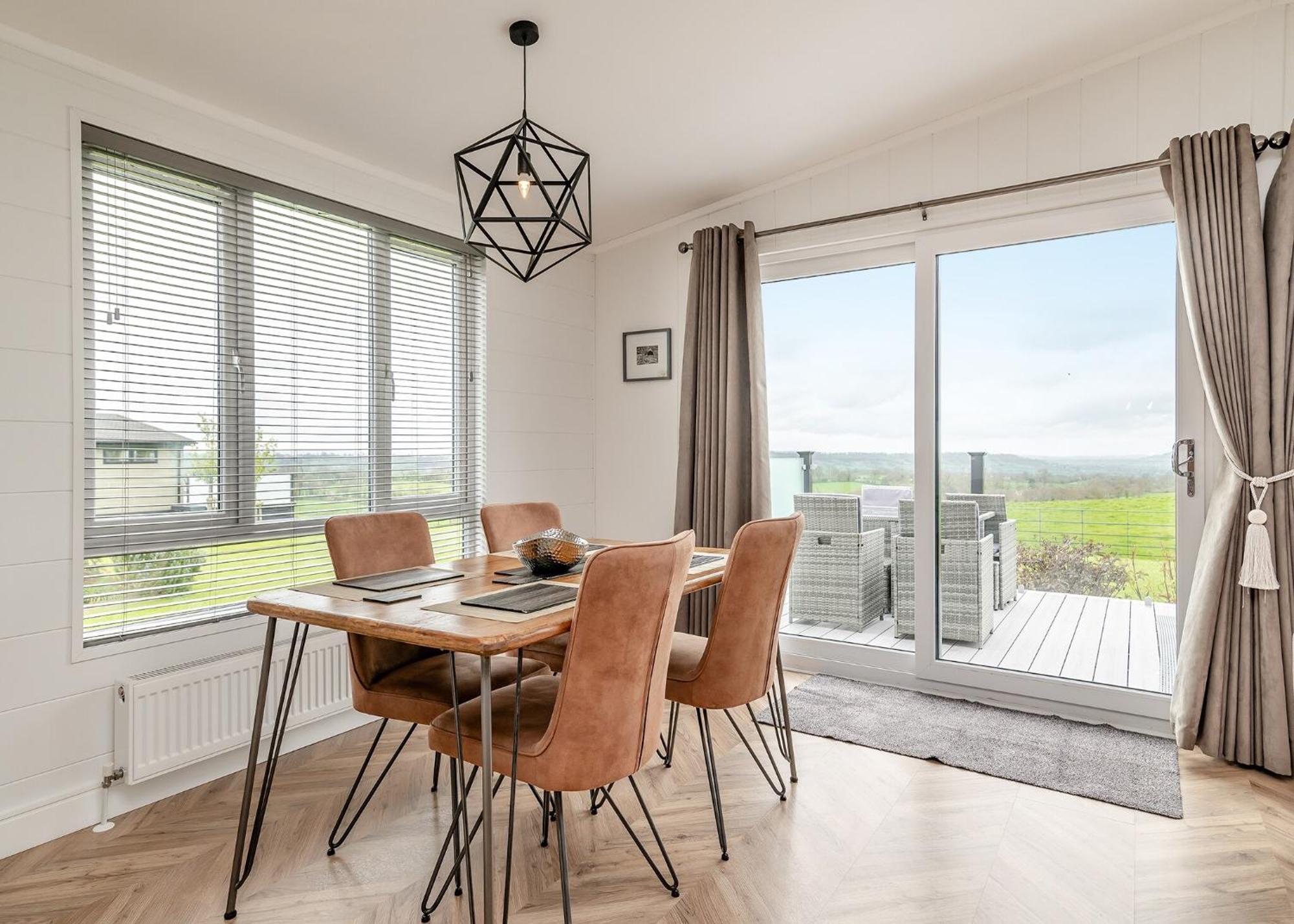 Midsomer Lodges Pilton Room photo